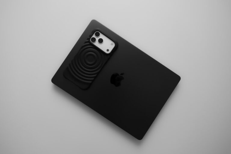 Explore the Latest Trends in Tech Accessories for 2023